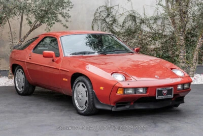 Porsche 928 1983  Foto 1 de 4
