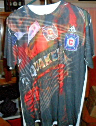 NWT - MLS - ADIDAS -CHICAGO FIRE - POLYESTER T-SHIRT - LARGE Cover
