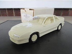 1990 Chevrolet Beretta GTZ Dealer Werbemodell - Maßstab 1:25 - AMT ERTL - Bild 1 von 8