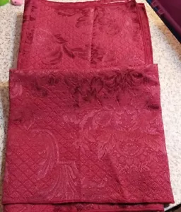 JC Penny Home Linen Cotton Napkin Set 4 Camelot Burgandy 17'' Square Cranberry - Picture 1 of 3
