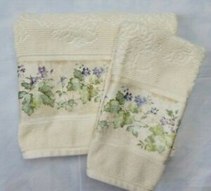 Croscill Purple Violet Floral Blum Towels 1 Bath 1 Hand Embossed Damask Texture