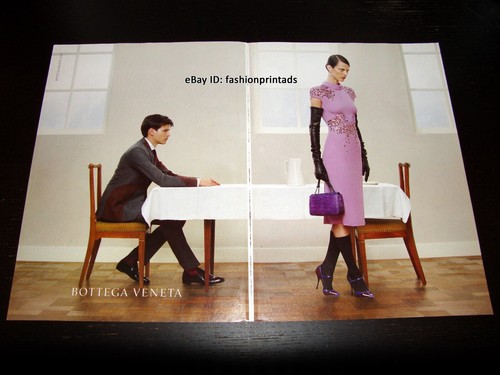 BOTTEGA VENETA 2 pagine STAMPA ANNUNCIO autunno 2012 AYMELINE VALADE donna con calze e tacchi