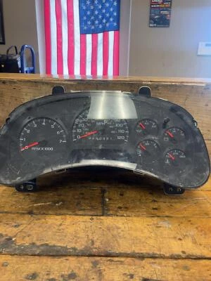 2006-2008 CHEVROLET TRAILBLAZER PAINEL DE INSTRUMENTOS VELOCÍMETRO COM INFORMAÇÕES DO MOTORISTA - Imagem 1 de 4