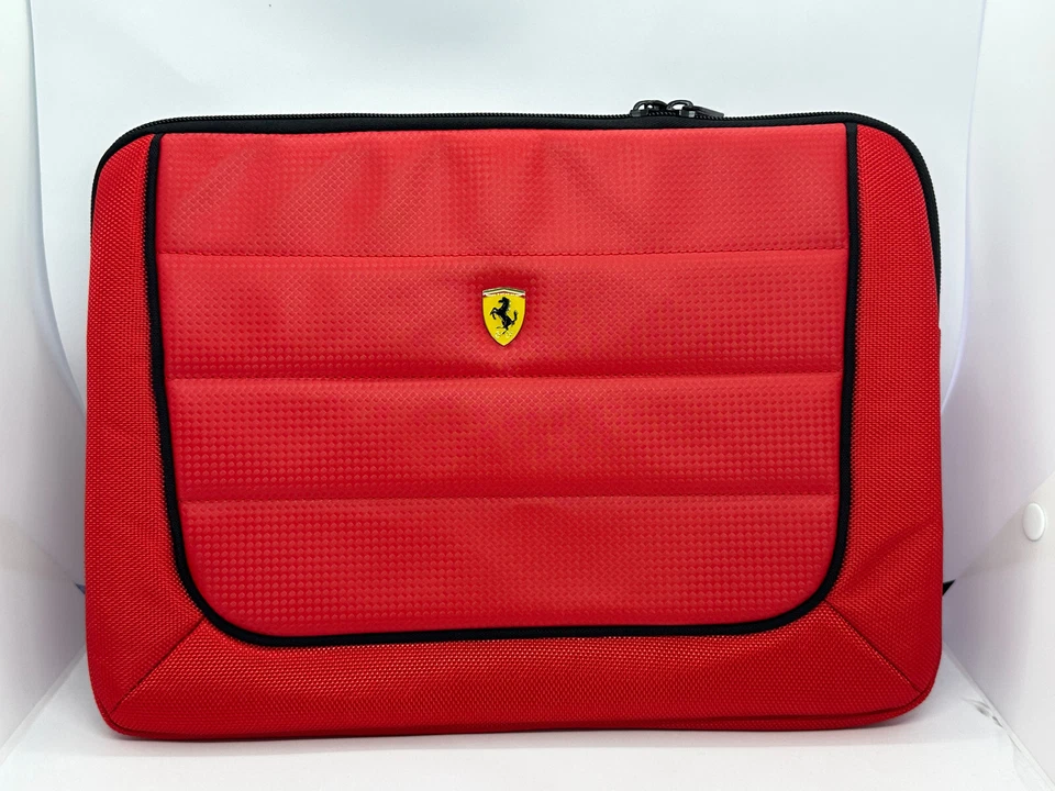 Funda para portátil Macbook Pro, Retina Air Ferrari Fiorano de cuero 13" - negra/roja Foto 1 de 1