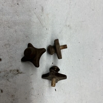 (3) YAMAHA PHAZER 1984 - 1994 Cuerpo Panel lateral Montaje Tornillos de pulgar Bueno Foto 1 de 2