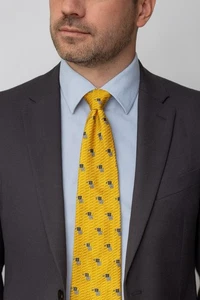 Corbata Versace amarillo seda patrón hombre vintage diseñador lujo EXCELENTE - Imagen 1 de 9