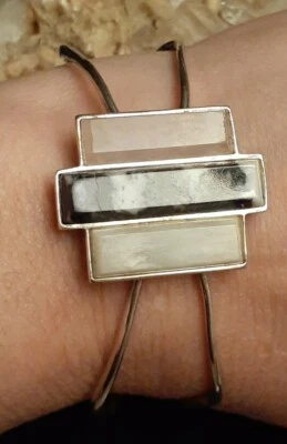 Brazalete Brazalete de Cuarzo Cebra de Cuarzo Rosa de Plata Esterlina de Diseñador Barse Promedio  Foto 1 de 4