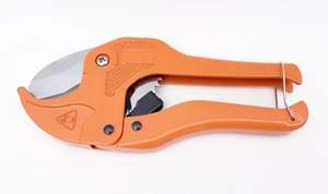 Plastic Pipe Cutter up to 42mm Ridged PVC Waste Speedfit Hosepipe Plumbing Tool - Picture 1 of 8