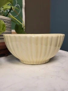 Vintage Haeger Oval Pottery Planter or Bowl #4020, Cream or Ivory, U.S.A - Picture 1 of 6