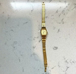 Vintage Womens Citizen Gold Tone Quartz Watch Dainty Petite - Picture 1 of 4