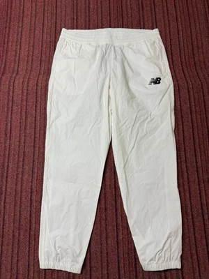 PANTALONES JOGGER ATLÉTICOS PARA HOMBRE NUEVOS CON ETIQUETAS NEW BALANCE BLANCOS TALLA XL Foto 1 de 4