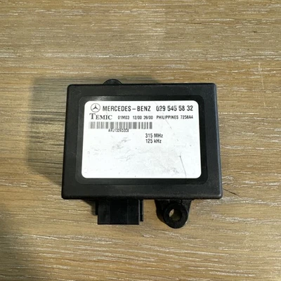 02 03 Mercedes / Dodge Sprinter Van 2500 módulo de bloqueio antirroubo ID 0295455832 - Imagem 1 de 4