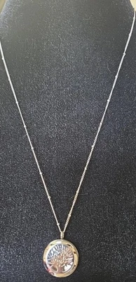 Hermoso Collar Medallón Árbol de la Vida Tono Plateado 24" Foto 1 de 4