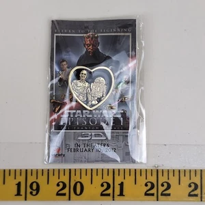 Star Wars Episode I Phantom Menace 3D C3PO R2D2 Heart Pin Promo 2012 Sealed - Picture 1 of 2