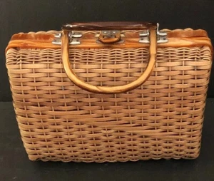 Vintage Woven Wicker  Rattan Bakelite Handbag EUC - Picture 1 of 5