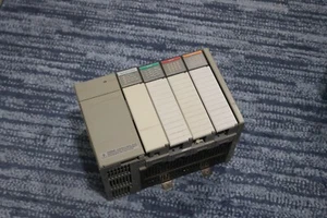Allen-Bradley, PLC, CPU SLC 5/01, fuente de alimentación y módulos - Imagen 1 de 1