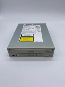 Vintage Yamaha CRW8824E CD-Rewritable Drive - Afbeelding 1 van 6