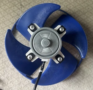 Motor ventilador de repuesto Midea ZKFN-20-8-17 DC paquete de resina sin escobillas condensador de CA - Imagen 1 de 7
