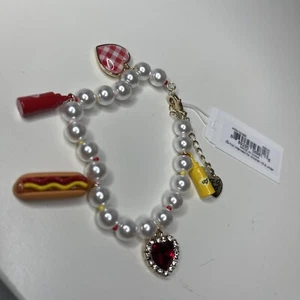 Betsey Johnson Faux Pearl Summer Picnic Charm Bracelet Hot Dog Heart NWT - Picture 1 of 2