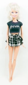 2009 Fashionista Barbie Doll - Picture 1 of 2