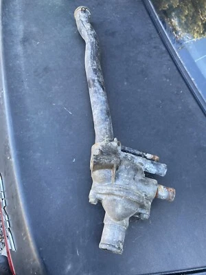 Корпус и трубка термостата охлаждающей жидкости 88 89 Honda CRX Civic от оригинального производителя D15B2  - Изображение 1 из 3