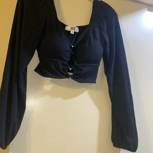 Madden NYC Women S Foam Cup Top Heart Center Sexy Crop Long Sleeve Costume Witch - Picture 1 of 5