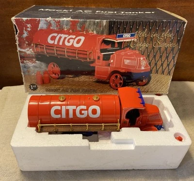 Camión cisterna de combustible First Gear 1:34 diecast Citgo Mack AC con caja Foto 1 de 4