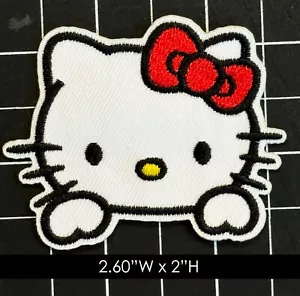 Toppa ricamata con viso Hello Kitty su ferro - Foto 1 di 3