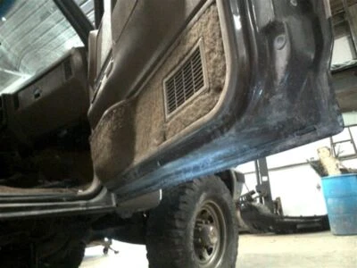 (NO SHIPPING) Passenger Front Door Manual 2 Mounting Points Mirror Fits 87-91 BR - Image 1 of 4