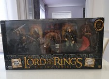 THE LORD OF THE RINGS - THE TWO TOWERS HELM'S DEEP BATTLE SET - TOY BIZ - BOXED