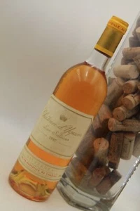 - Chateau Yquem ** 1987 ** 1° Grand Cru Classé - Foto 1 di 5