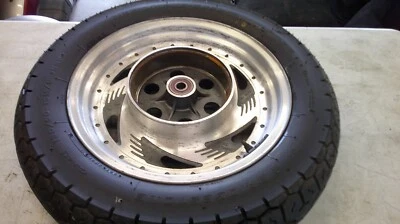 Llanta trasera Suzuki Marauder 800 VZ800 1997-2004 Foto 1 de 4