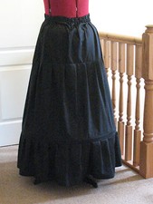 HOOPED PETTICOAT - ELIZABETHAN / TUDOR / VICTORIAN