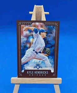 2017 Panini Diamond Kings - SP Kyle Hendricks #117 Brown Framed /49 - Picture 1 of 9