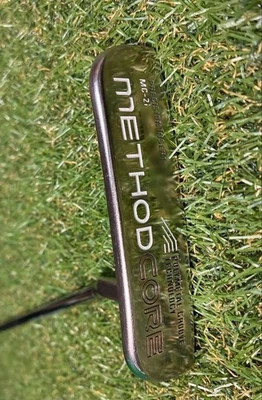 NIKE GOLF METHOD CORE MC-2i 33,5 pulgadas Putter diestro sin cubierta de cabeza - Imagen 1 de 4