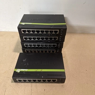 TrendNet 8-Port 10/100Mbps PoE Switch TPE-S44 - Image 1 of 4