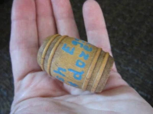 Dollhouse Wood Barrel 'Fresh Eggs' 1.5" Miniature Farm Country Store Farmhouse - Picture 1 of 12