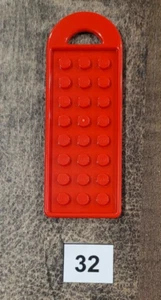 Lego Schlüsselanhänger Taschenanhänger 79996 rot - Picture 1 of 1