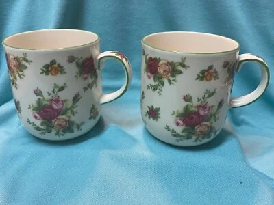 2 tazas de café Royal Albert - Old Country Roses crema (borde verde) - 3 1/2" Foto 1 de 4