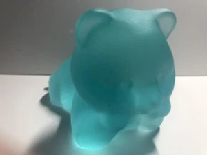 Adorable Rare Large Fenton 95th Anniversary Blue Art Glass Bear! 1905-2000 - Picture 1 of 10