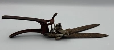 Cortadores de jardim vintage Massey A-240, lâminas de 6", abre e fecha, corta afiado - Imagem 1 de 4