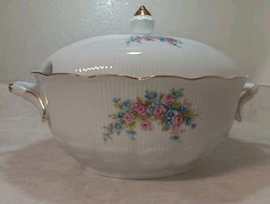 AK Kaiser Bone China Serving Dish Lid Romantica Germany Floral Gold Rim Scallop - Picture 1 of 11
