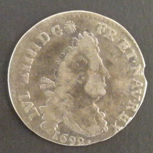 Louis XIV (1643-1715) 4 Soils Of 2 THE / OF 1692 E Tricks - Picture 1 of 2