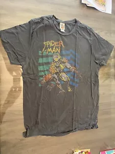 Marvel Junk Food The Amazing Spiderman Herren XL grau T-Shirt hockend - Bild 1 von 3