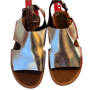 Sandalias planas Marni x H&M de cuero plateado EE. UU. 9 | 40 UE - Imagen 1 de 10