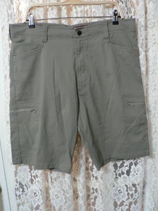 *WRANGLER HERREN 38 (37x10) KHAKI CARGO SHORTS - 13" RISE - STRETCH - KOMFORTBUND - NYLON - Bild 1 von 12
