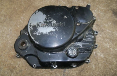 Tampa de embreagem do motor Kawasaki KLT 200 ATV três rodas, lado direito - Imagem 1 de 3