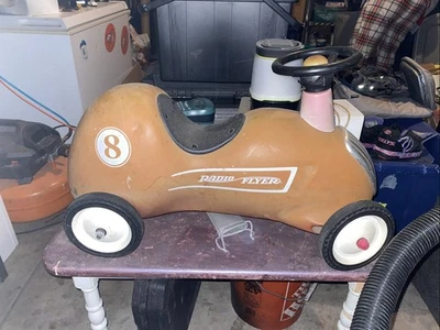 Radio Flyer RETIRADO De Colección Modelo 8 METAL Pequeño Rojo Roadster Juguete Paseo en Coche ¡BONITO! Foto 1 de 3