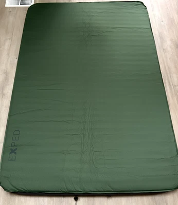 Exped Megamat Duo LW+ Self-Inflating Foam Sleeping Pad Green - Image 1 of 4