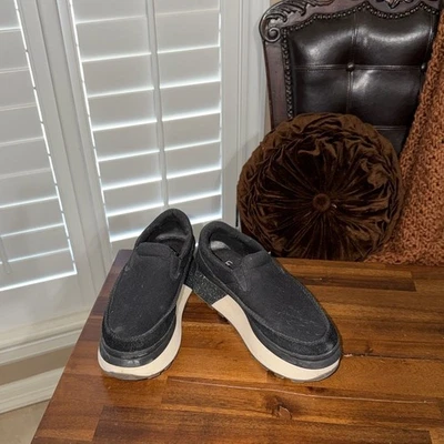 Ugg Marin black canvas slip on size 7.5 - Image 1 of 4
